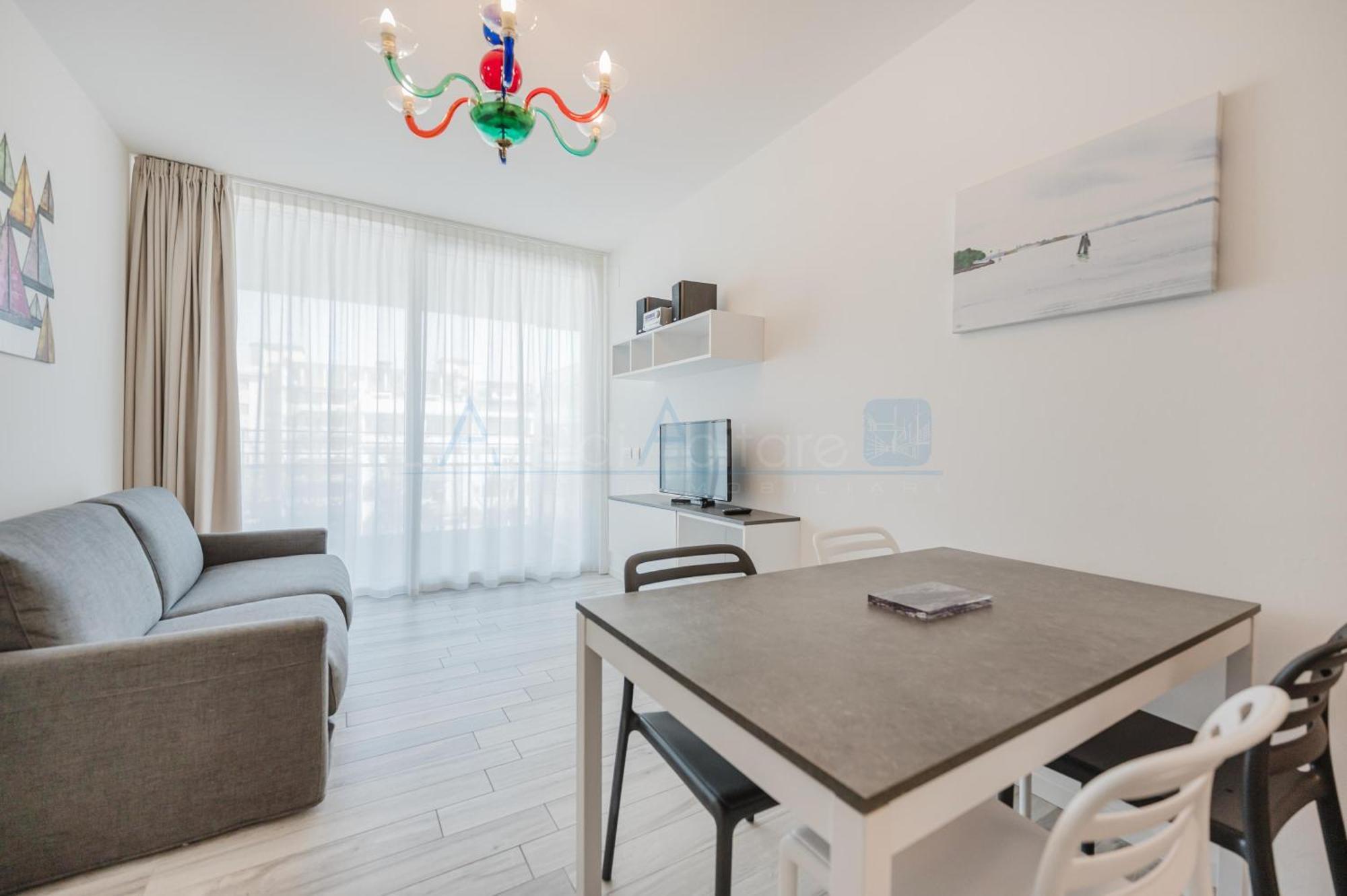 Apartment Palm 3